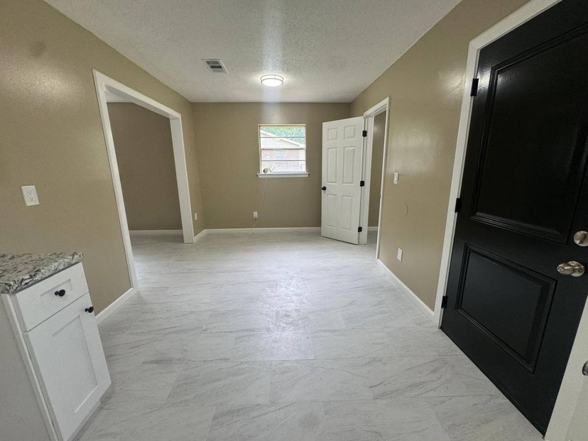 House for rent at 1253 Athey Rd, Mobile, AL 36608