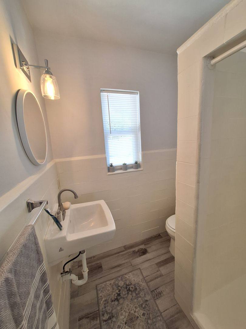 House for rent at 805 N Dixie Freeway 5, New Smyrna Beach, FL 32168
