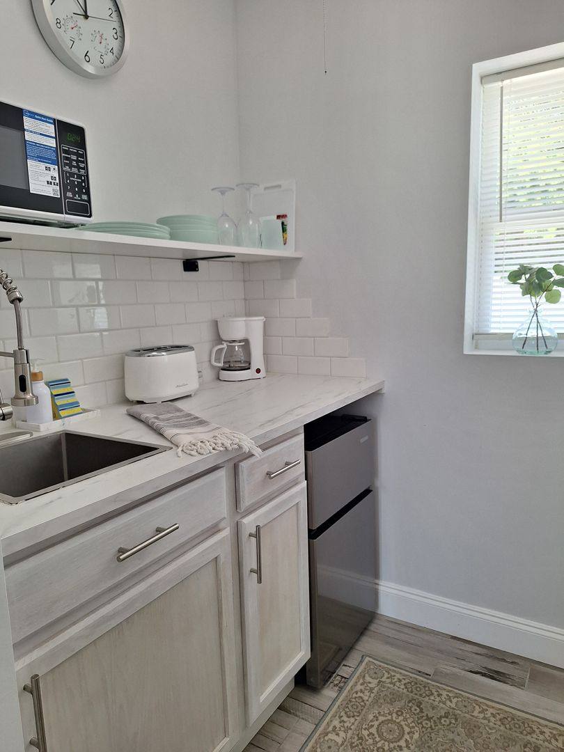 House for rent at 805 N Dixie Freeway 5, New Smyrna Beach, FL 32168