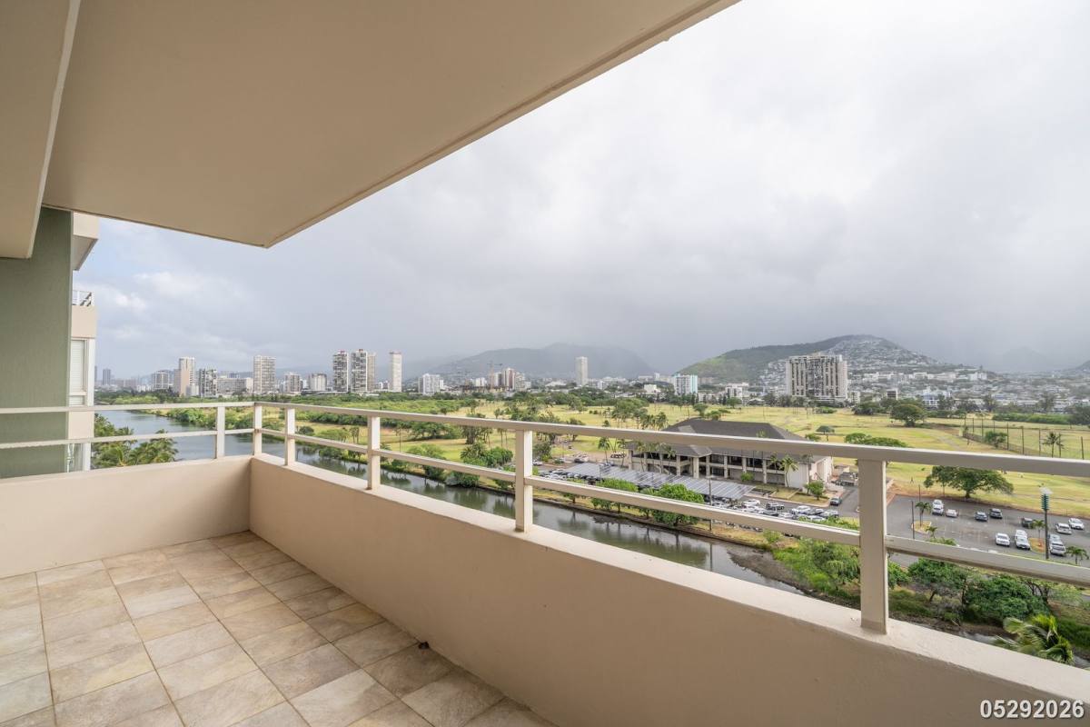 Apartment for rent at 2533 Ala Wai Blvd, Honolulu, HI 96815