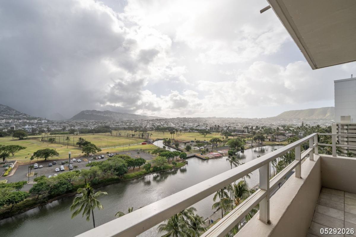 Apartment for rent at 2533 Ala Wai Blvd, Honolulu, HI 96815