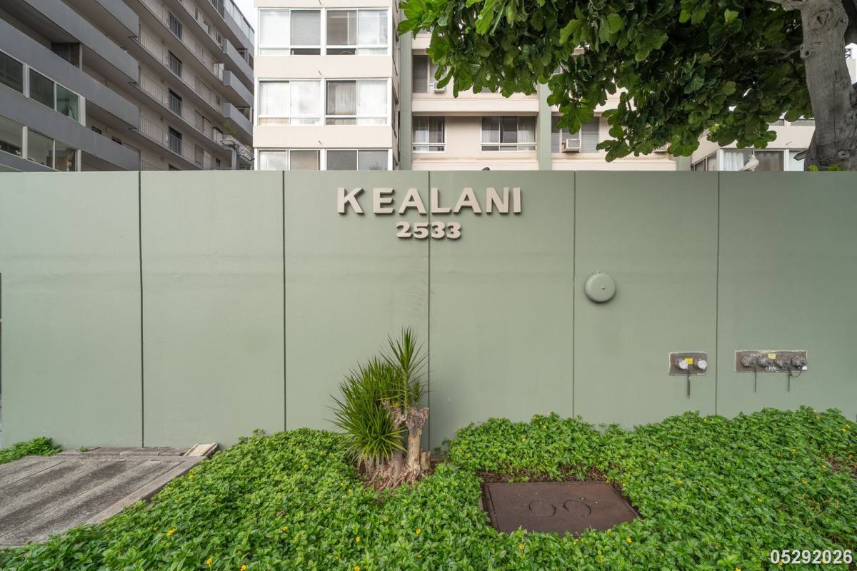 Apartment for rent at 2533 Ala Wai Blvd, Honolulu, HI 96815