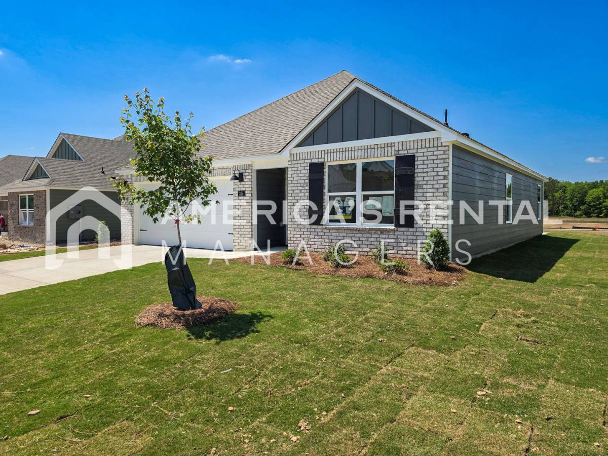 House for rent at 324 Oakmont Circle, Calera, AL 35040