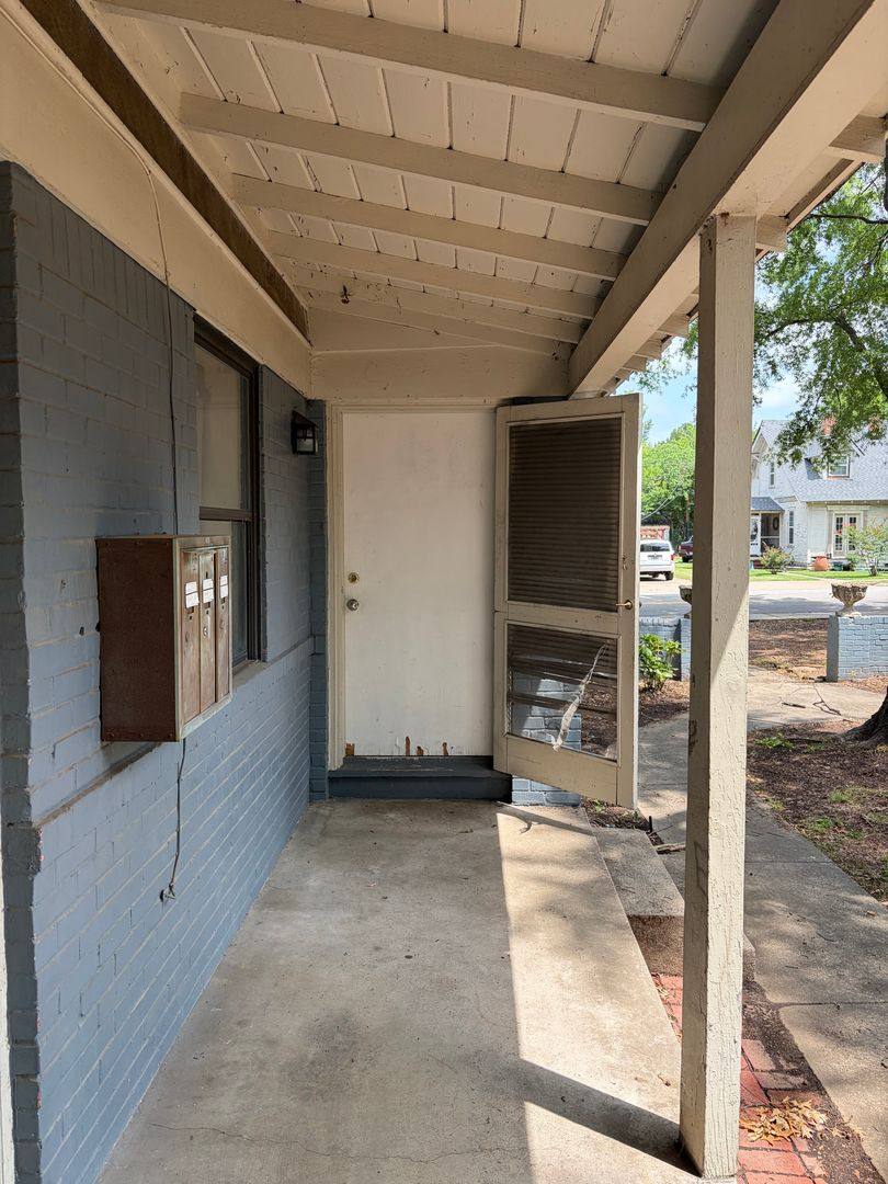 Apartment for rent at 2500 Dodson Ave, Fort Smith, AR 72901