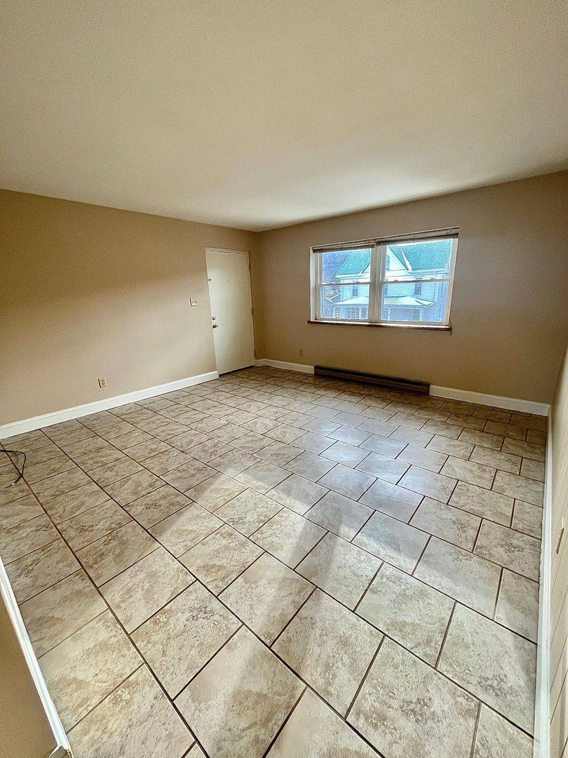 Apartment for rent at 186 E Main St, Howard, PA 16841