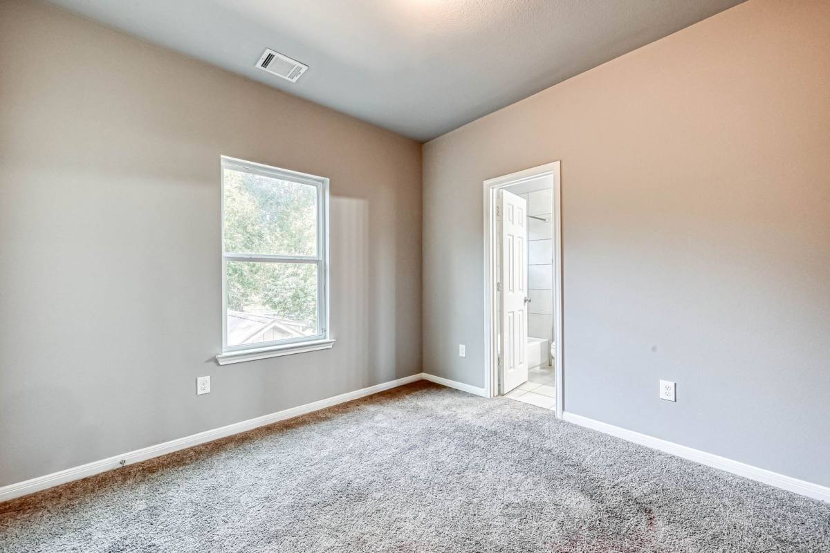 House for rent at 7903 Moonbeam St #B, Houston, TX 77088