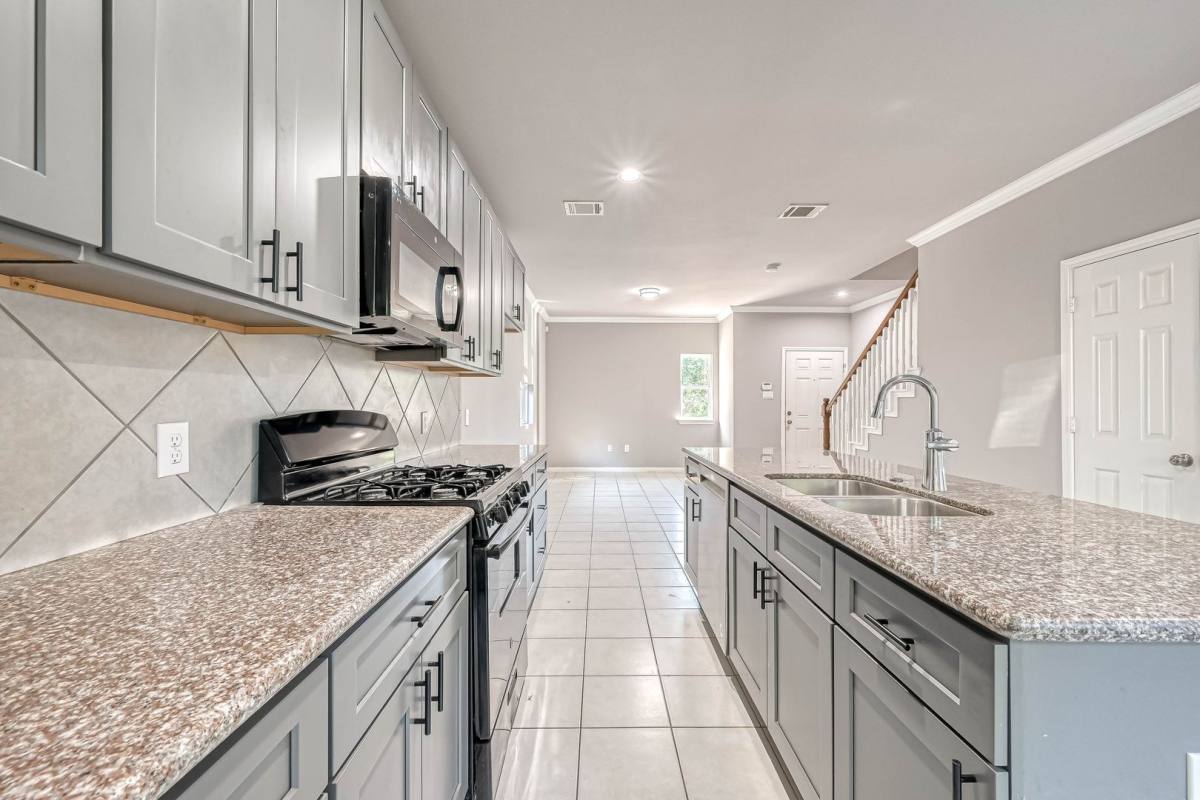 House for rent at 7903 Moonbeam St #B, Houston, TX 77088