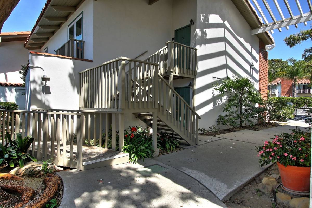 House for rent at 2630 State St, Santa Barbara, CA 93105