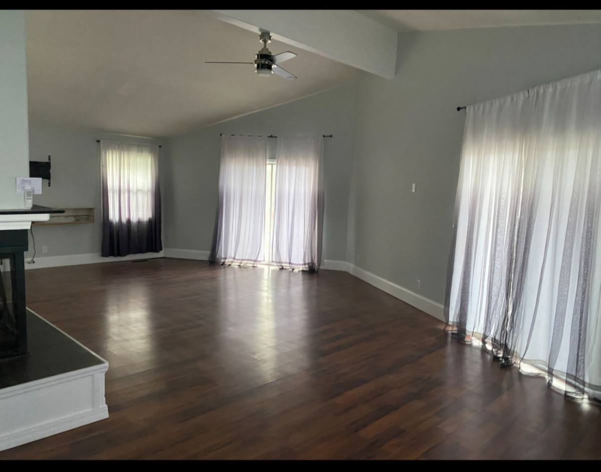 House for rent at 208 E Illinois St, Mansfield, IL 61854