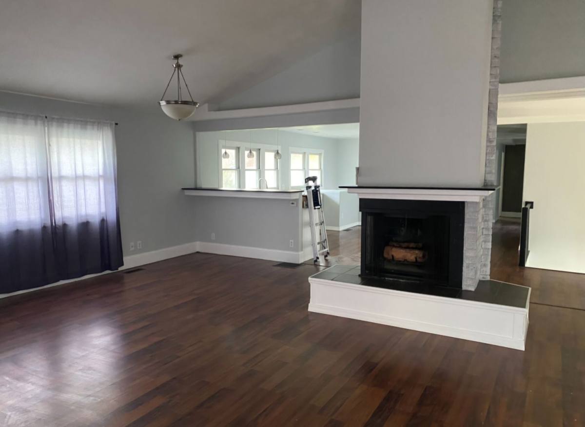 House for rent at 208 E Illinois St, Mansfield, IL 61854