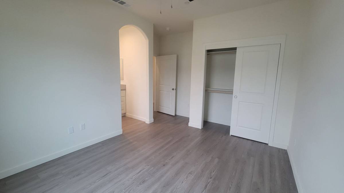 Apartment for rent at 6909 Paige Elizabeth, Bakersfield, CA 93313