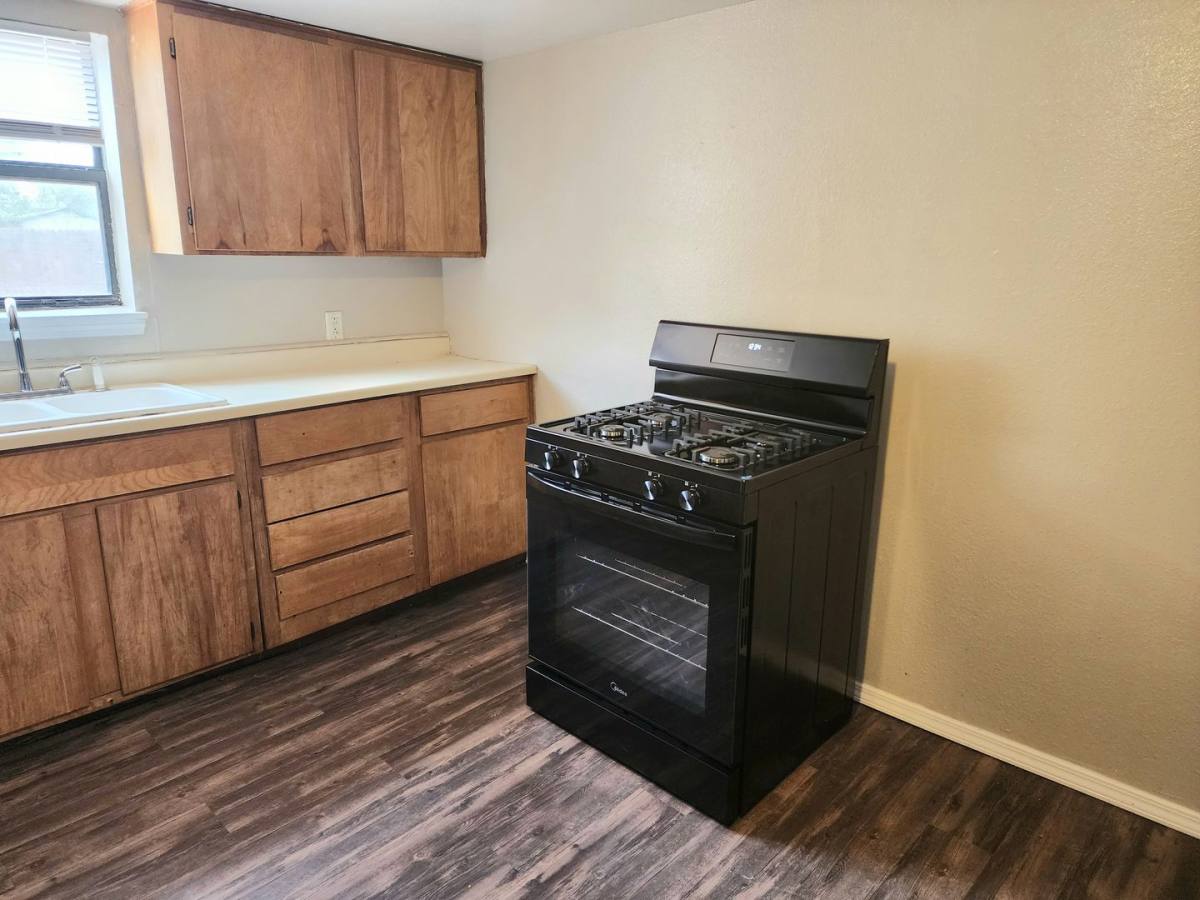 Townhouse for rent at 905 N Ave, Portales, NM 88130