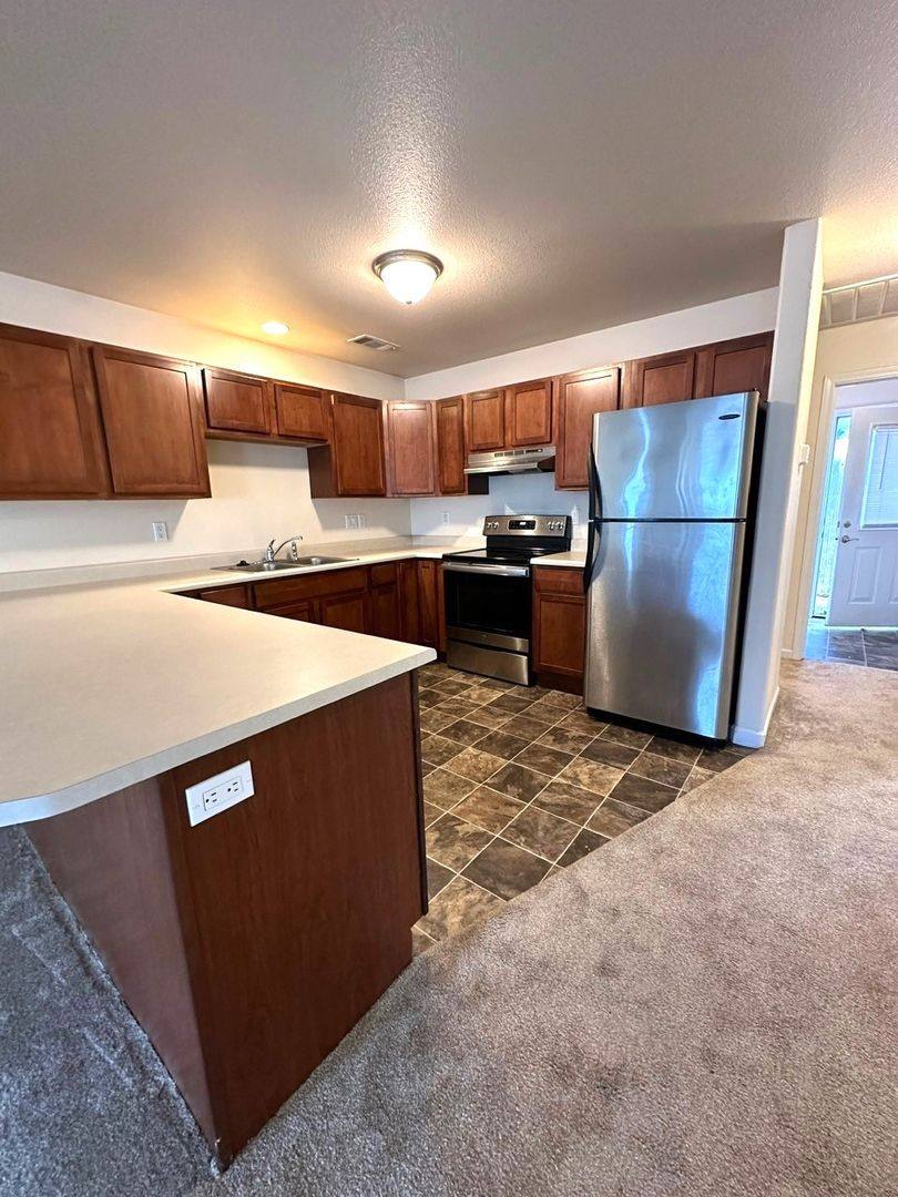 Apartment for rent at 440, 442, 444, 446, 448, 450, 452 Pine St, Rogue River, OR 97537
