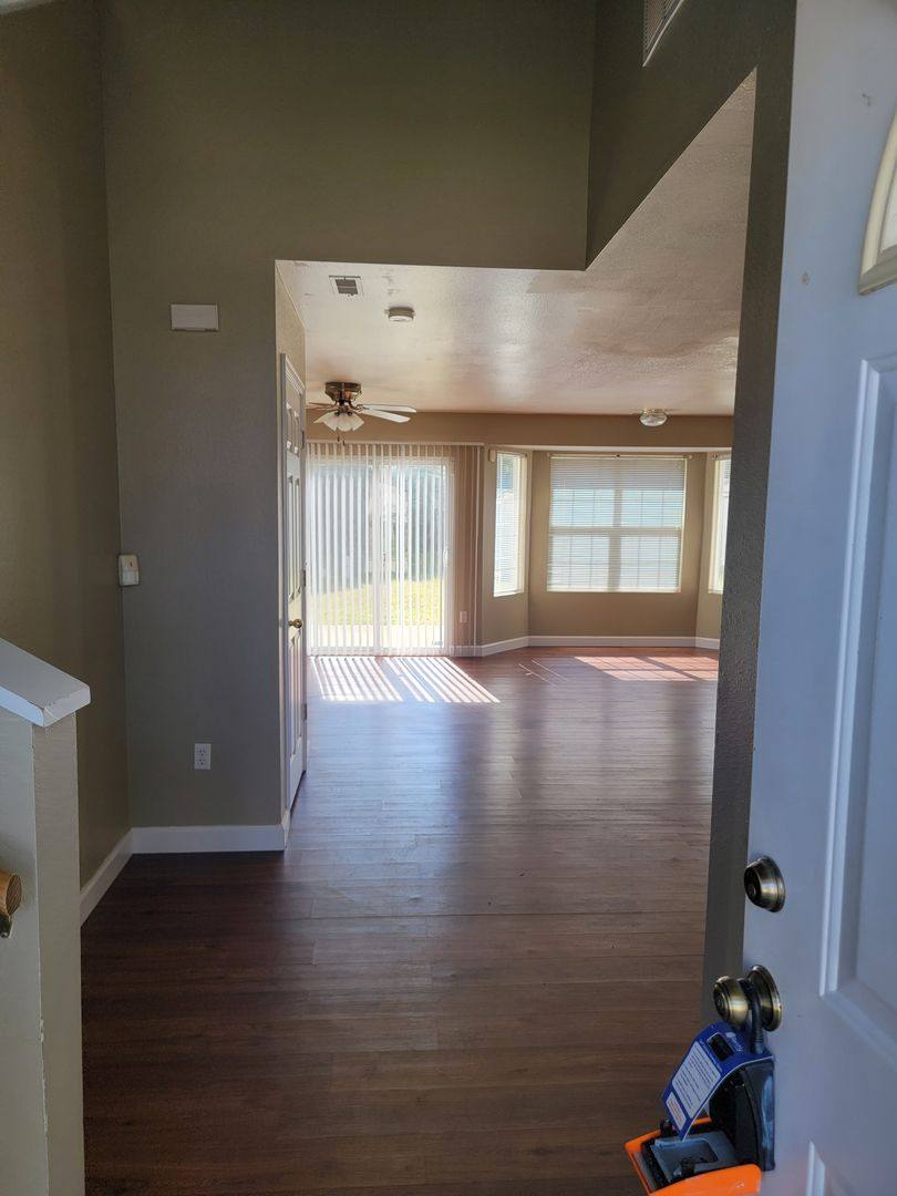 Apartment for rent at 123 Hickory Ridge Dr, Saint Robert, MO 65584