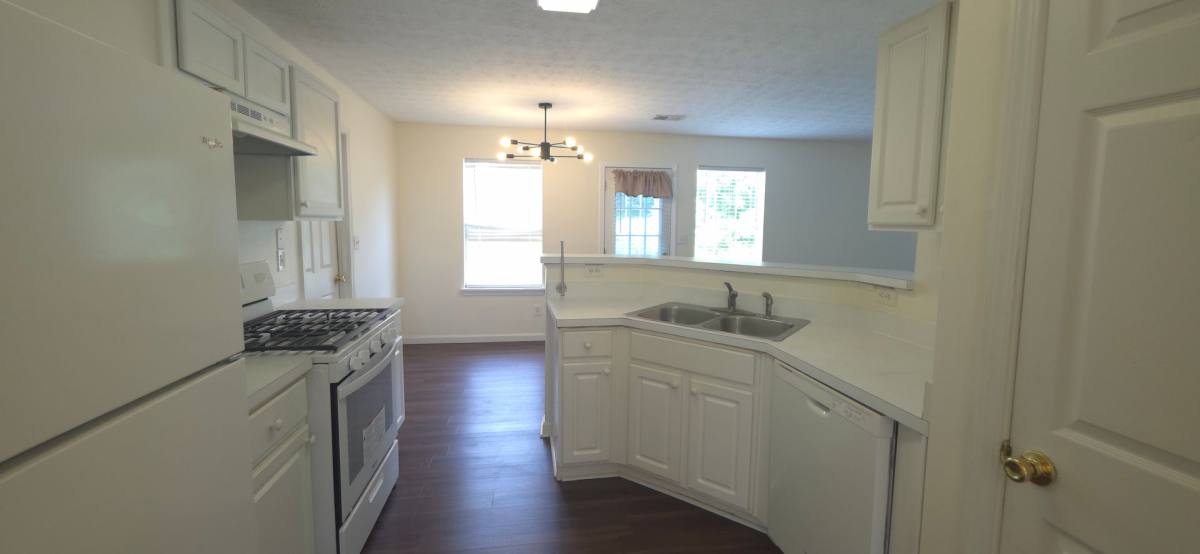 House for rent at 2895 Gallery Grove, Snellville, GA 30039