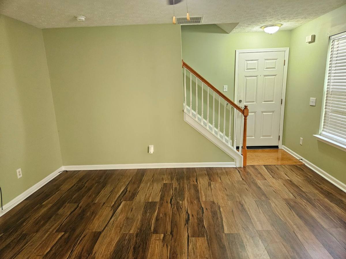 House for rent at 176 Oak Grove Place, Acworth, GA 30102