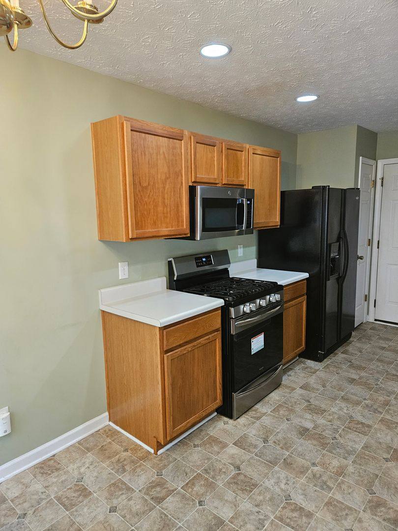 House for rent at 176 Oak Grove Place, Acworth, GA 30102