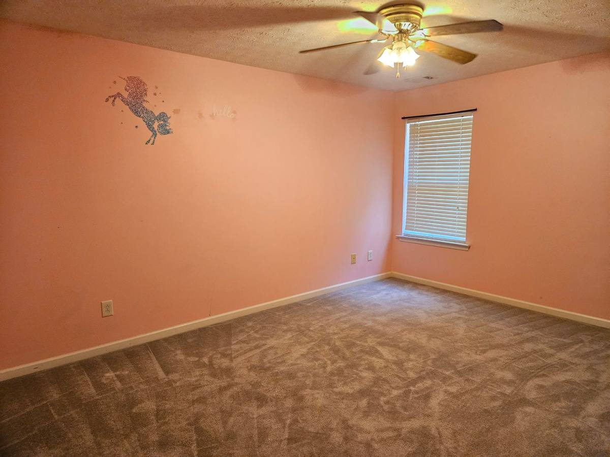 House for rent at 176 Oak Grove Place, Acworth, GA 30102