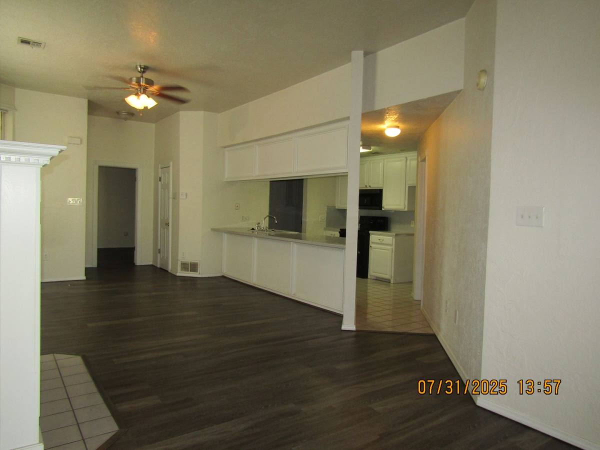 Townhouse for rent at 501 NW Fairway Villas Place, Lawton, OK 73505