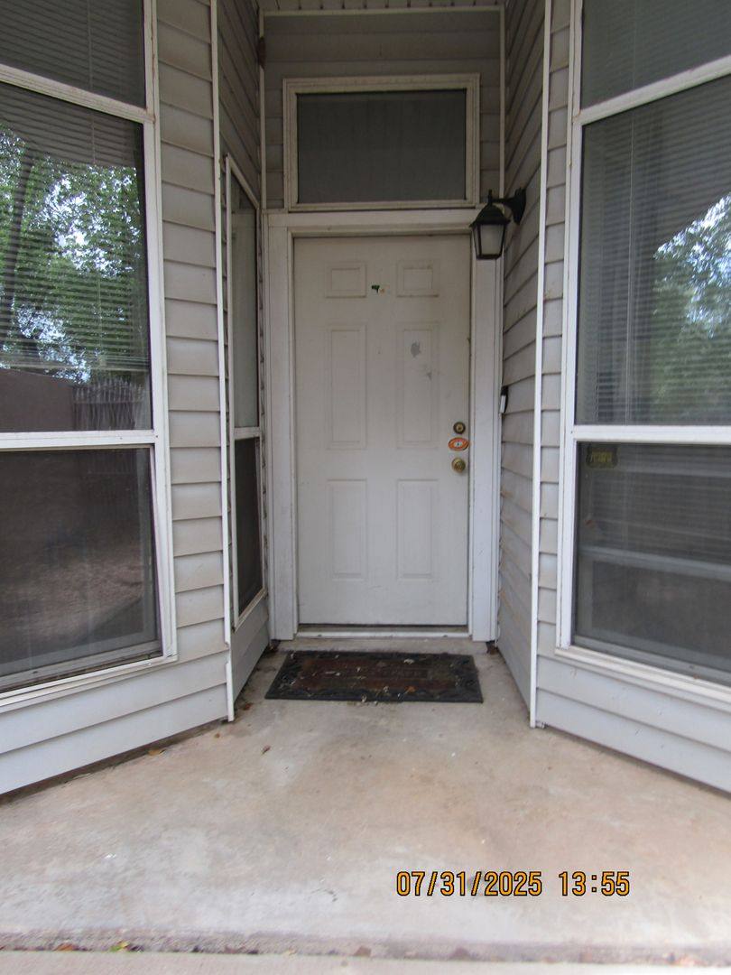 Townhouse for rent at 501 NW Fairway Villas Place, Lawton, OK 73505