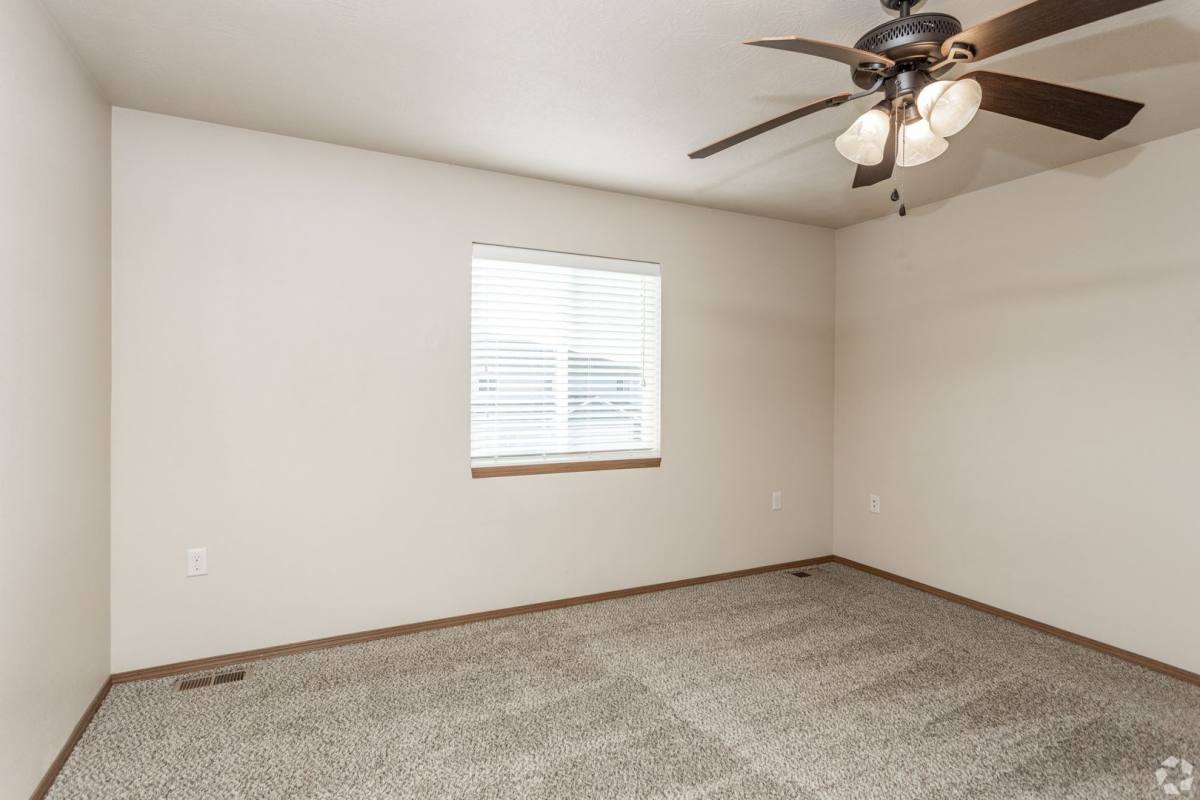 Townhouse for rent at 6700 S Santa Rosa Place, Sioux Falls, SD 57108