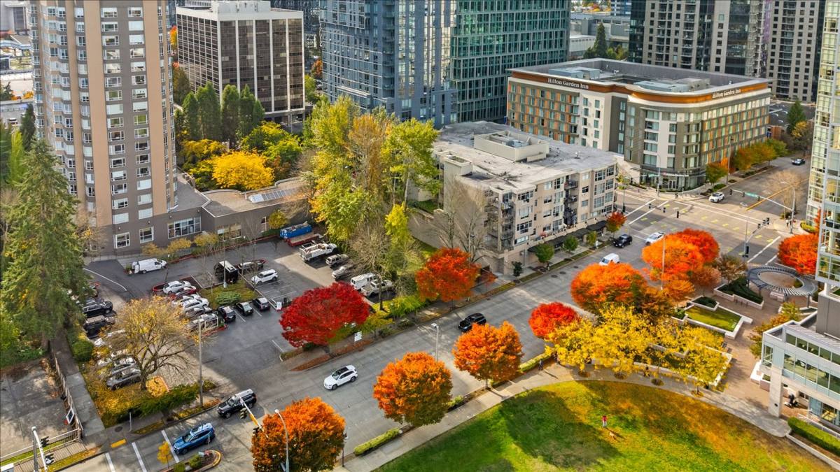 Apartment for rent at 900 108th Ave NE, Bellevue, WA 98004