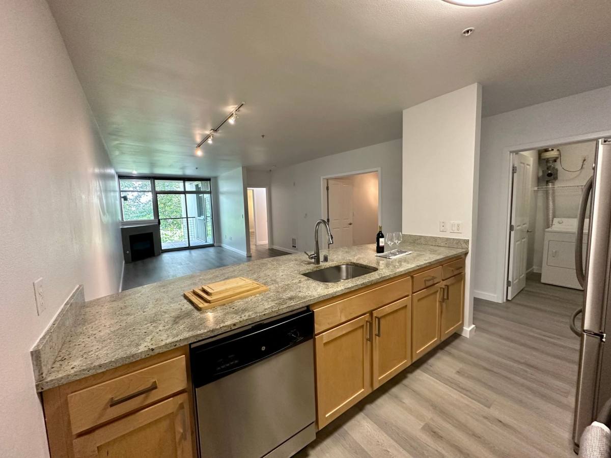 Apartment for rent at 900 108th Ave NE, Bellevue, WA 98004