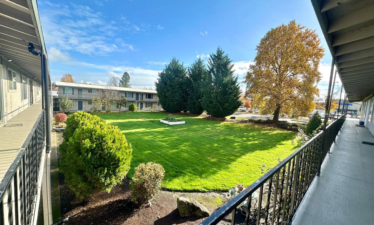 Apartment for rent at 945 NW Circle Blvd, Corvallis, OR 97330