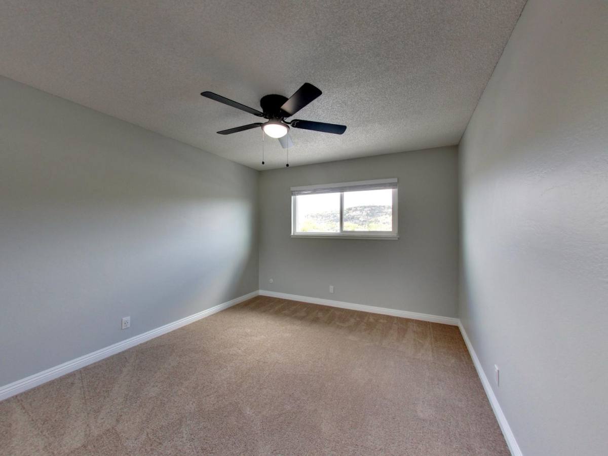 Apartment for rent at 14400 E 14th St, San Leandro, CA 94578
