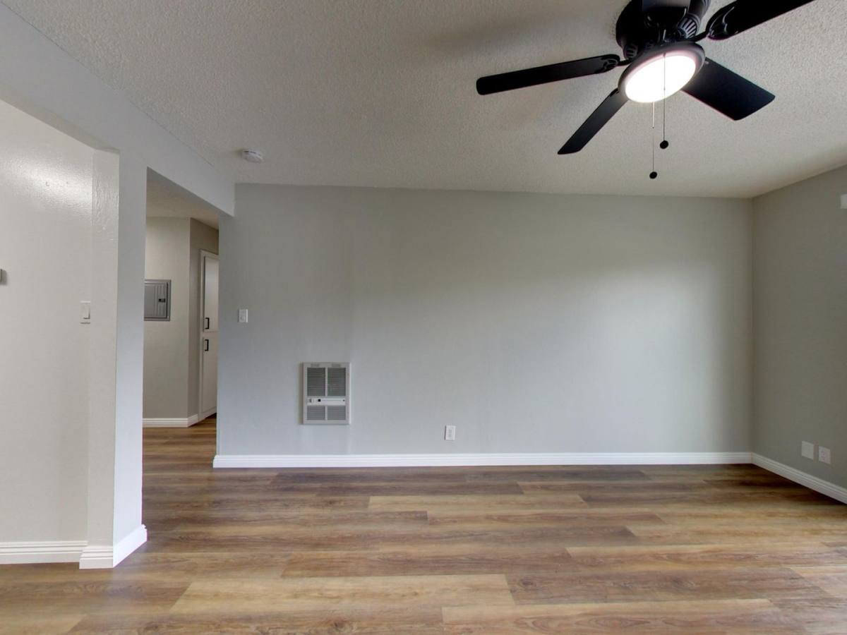 Apartment for rent at 14400 E 14th St, San Leandro, CA 94578
