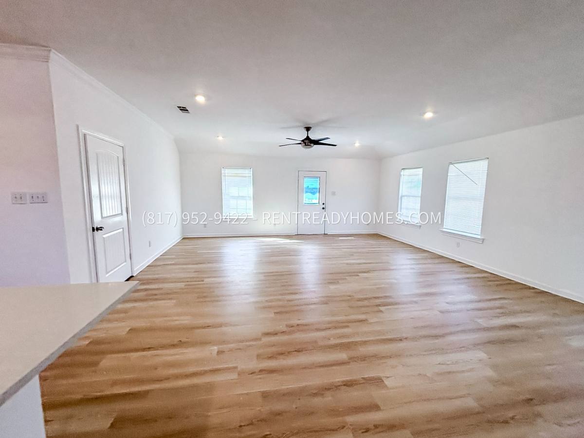 House for rent at 2117 Christine Ave, Fort Worth, TX 76105