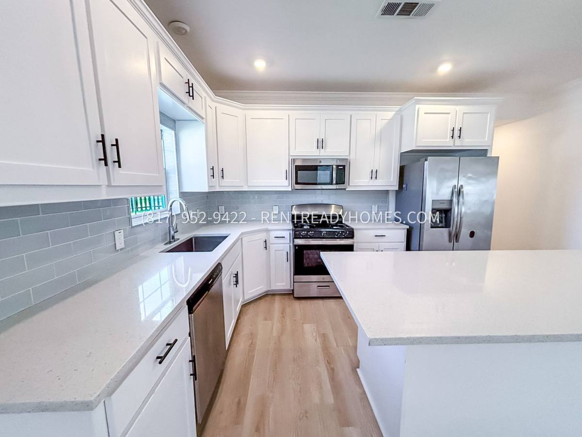House for rent at 2117 Christine Ave, Fort Worth, TX 76105