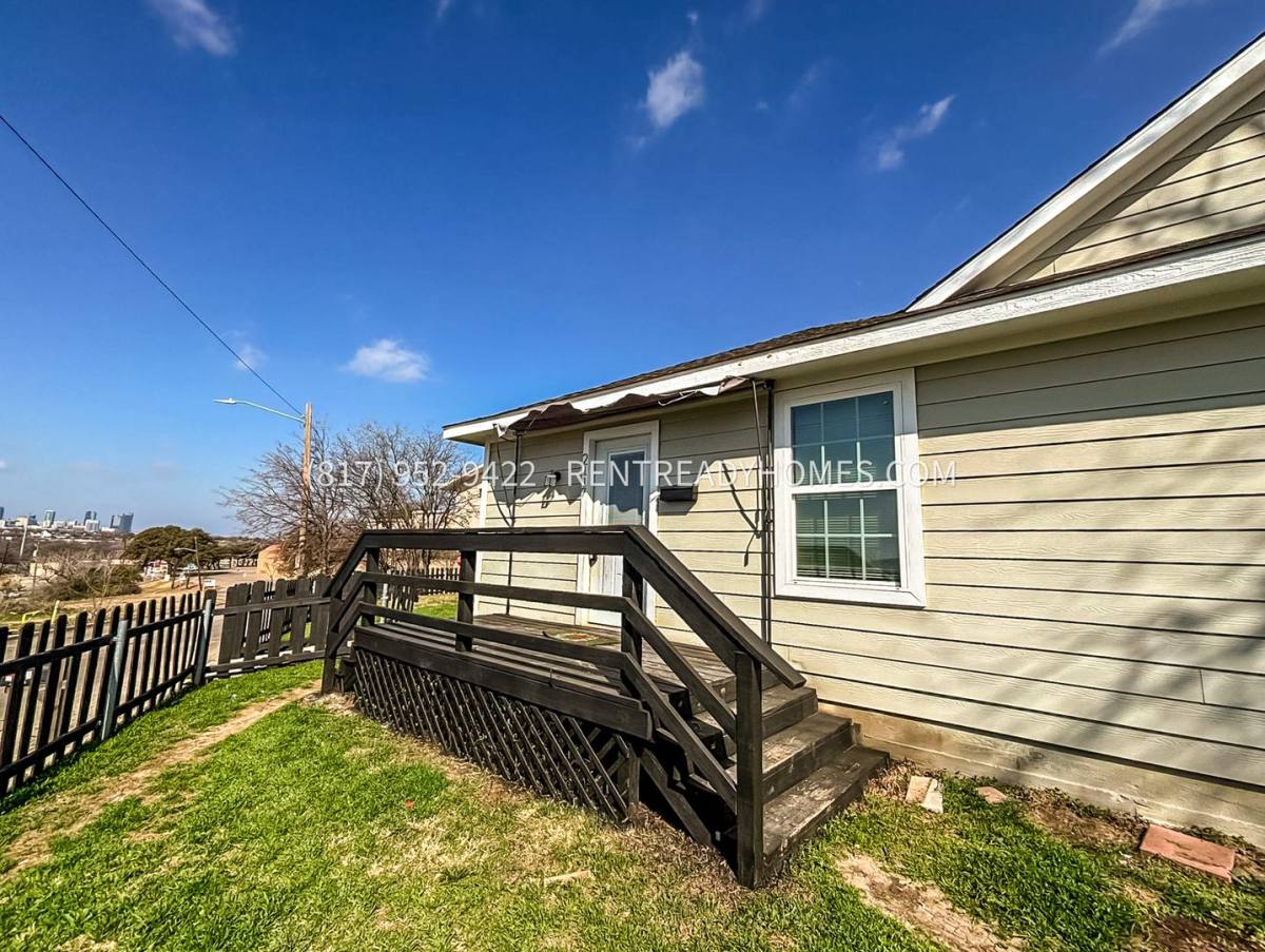 House for rent at 2117 Christine Ave, Fort Worth, TX 76105