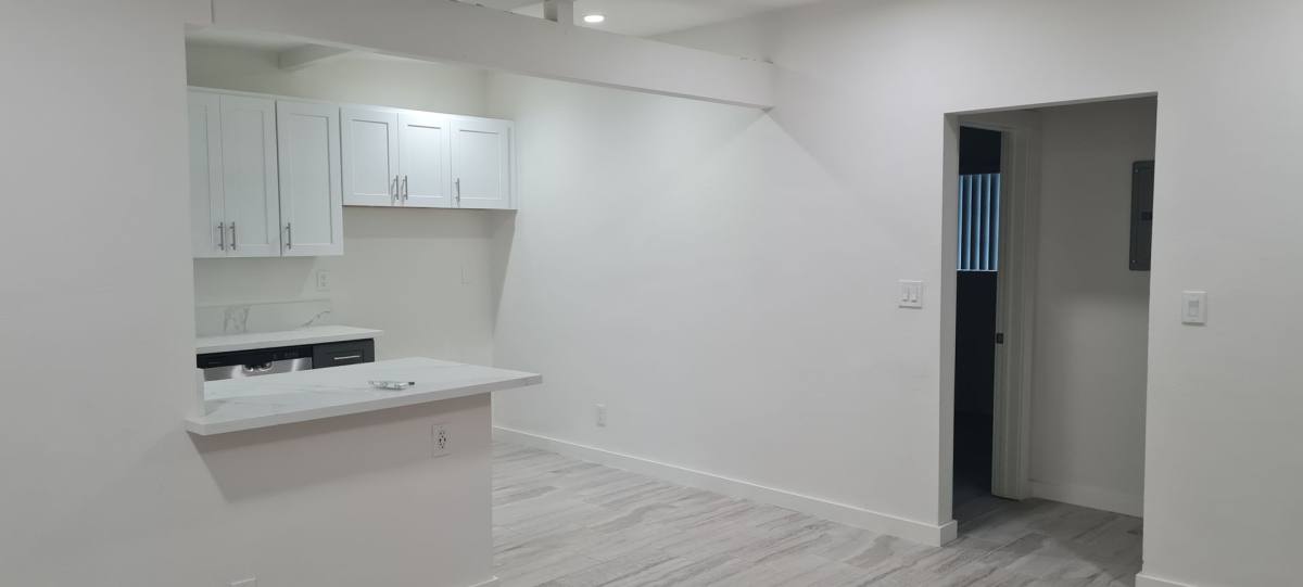 Apartment for rent at 1439 W Almond Ave, Orange, CA 92868