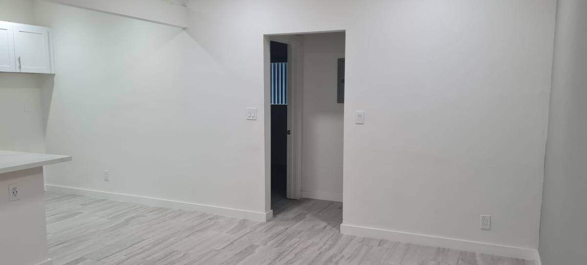 Apartment for rent at 1439 W Almond Ave, Orange, CA 92868