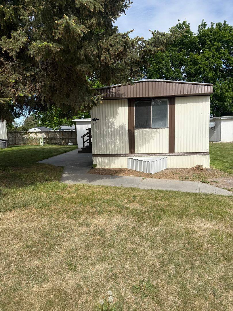 Apartment for rent at 198 S Hills Rd, Twin Falls, ID 83301