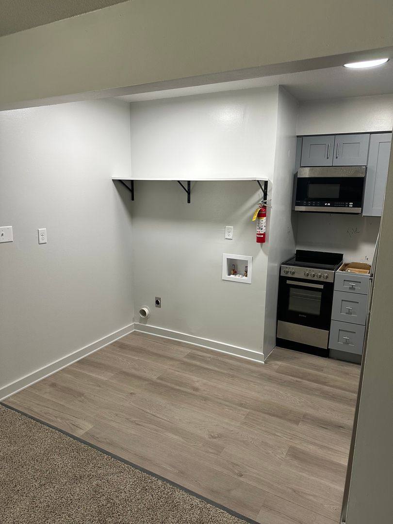 Apartment for rent at 3302 W 8th St, Lawrence, KS 66049