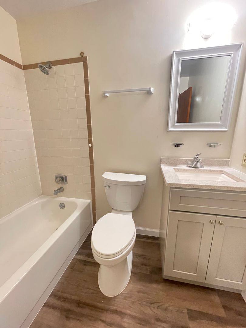 Apartment for rent at 914 SW 59th Terrace, Gainesville, FL 32607