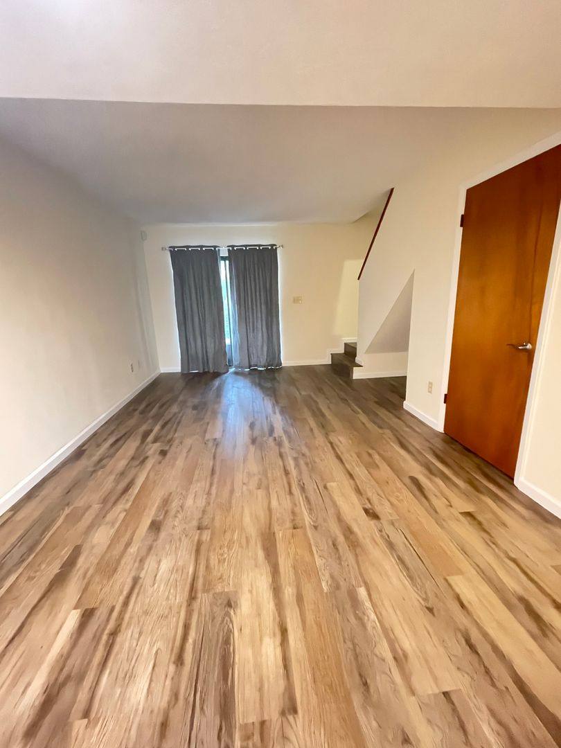 Apartment for rent at 914 SW 59th Terrace, Gainesville, FL 32607