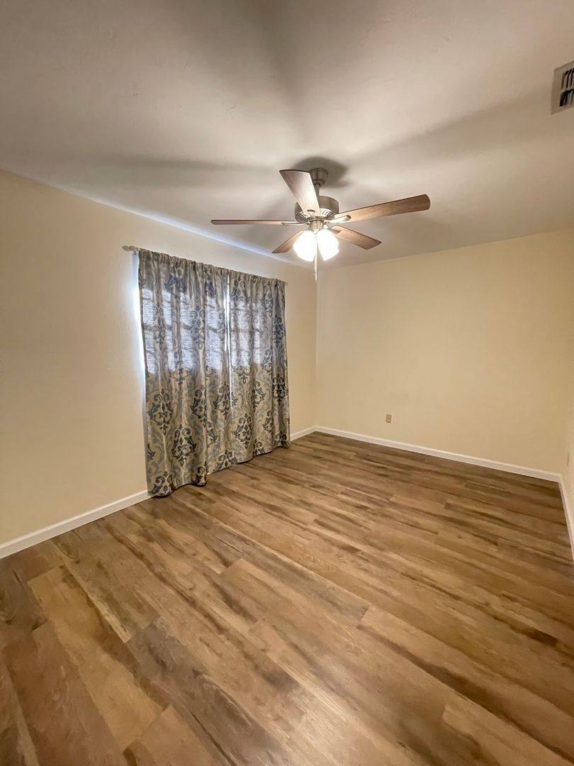 Apartment for rent at 914 SW 59th Terrace, Gainesville, FL 32607