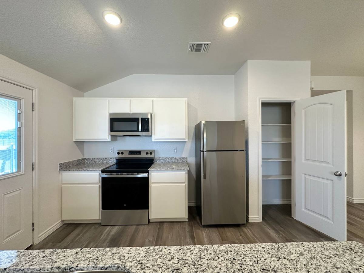 Townhouse for rent at 306 B Dolphin Dr, Temple, TX 76501