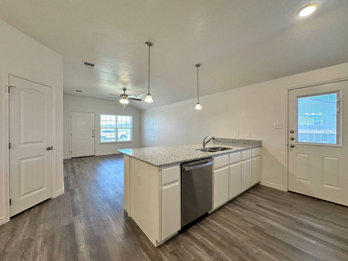 Townhouse for rent at 306 B Dolphin Dr, Temple, TX 76501
