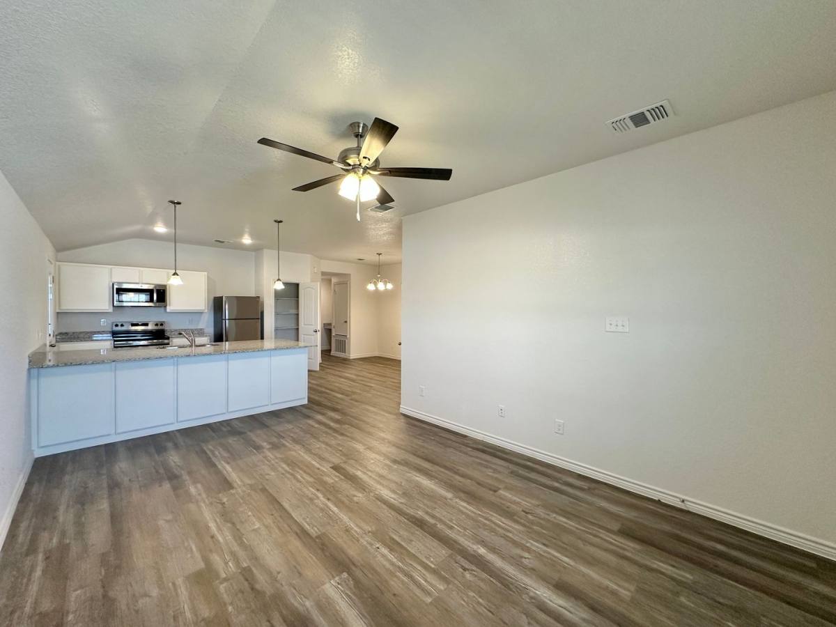 Townhouse for rent at 306 B Dolphin Dr, Temple, TX 76501