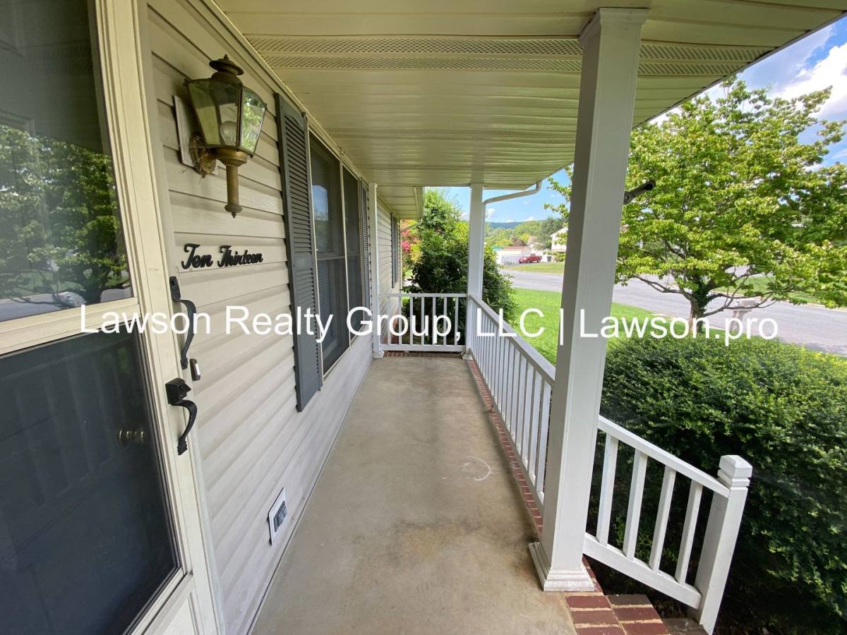 House for rent at 1013 Barrens Village Lane, Roanoke, VA 24019
