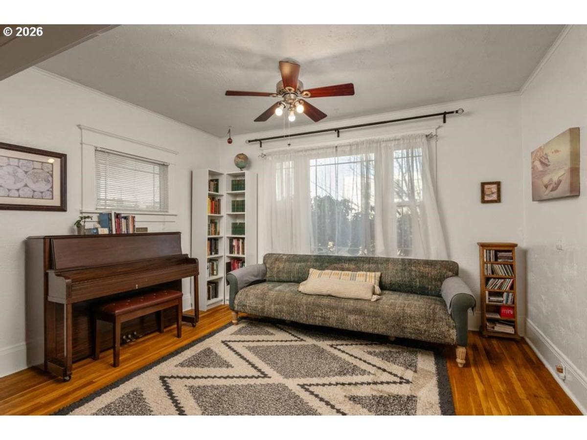 Condo for rent at 6059 NE Willow, Portland, OR 97213