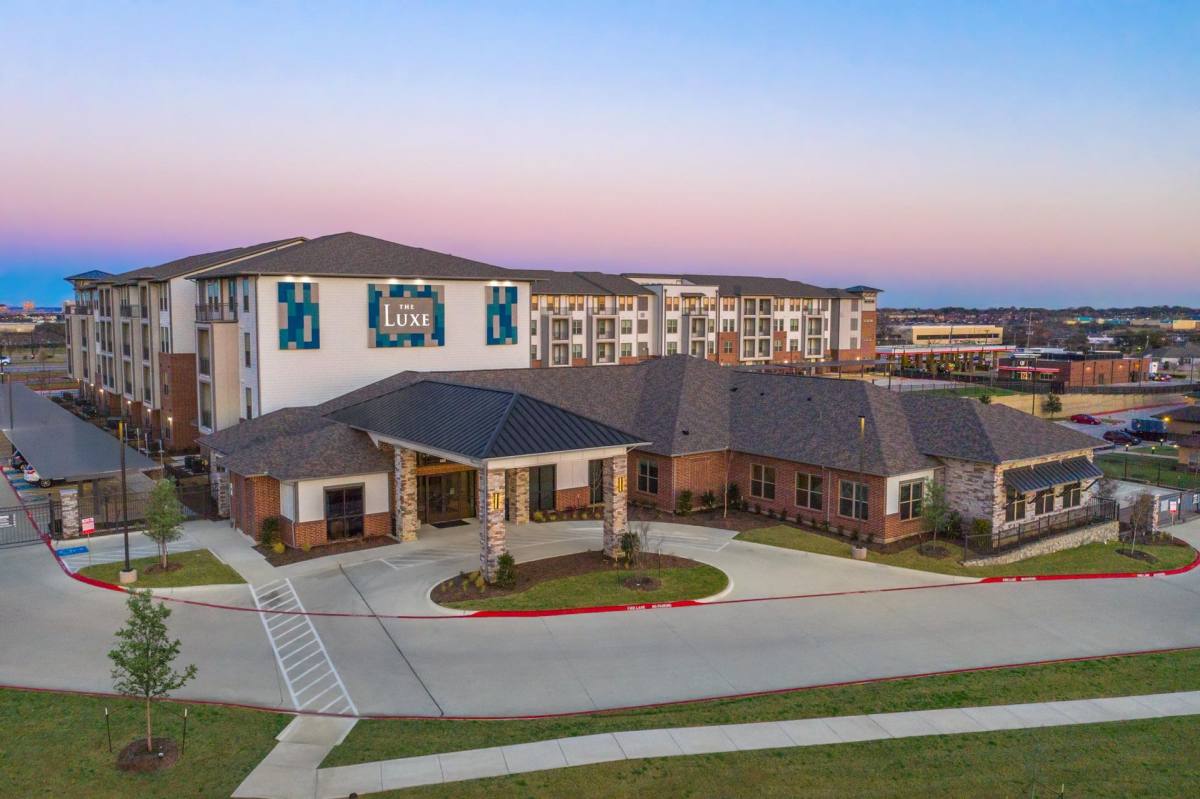 Apartment for rent at 5000 N State Highway 161, Irving, TX 75038