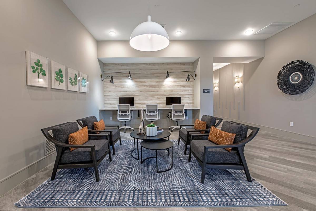 Apartment for rent at 5000 N State Highway 161, Irving, TX 75038