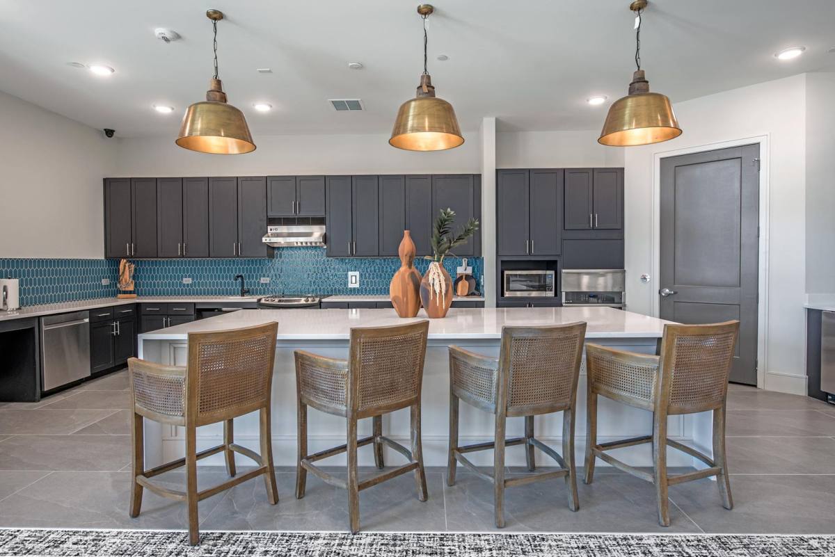 Apartment for rent at 5000 N State Highway 161, Irving, TX 75038