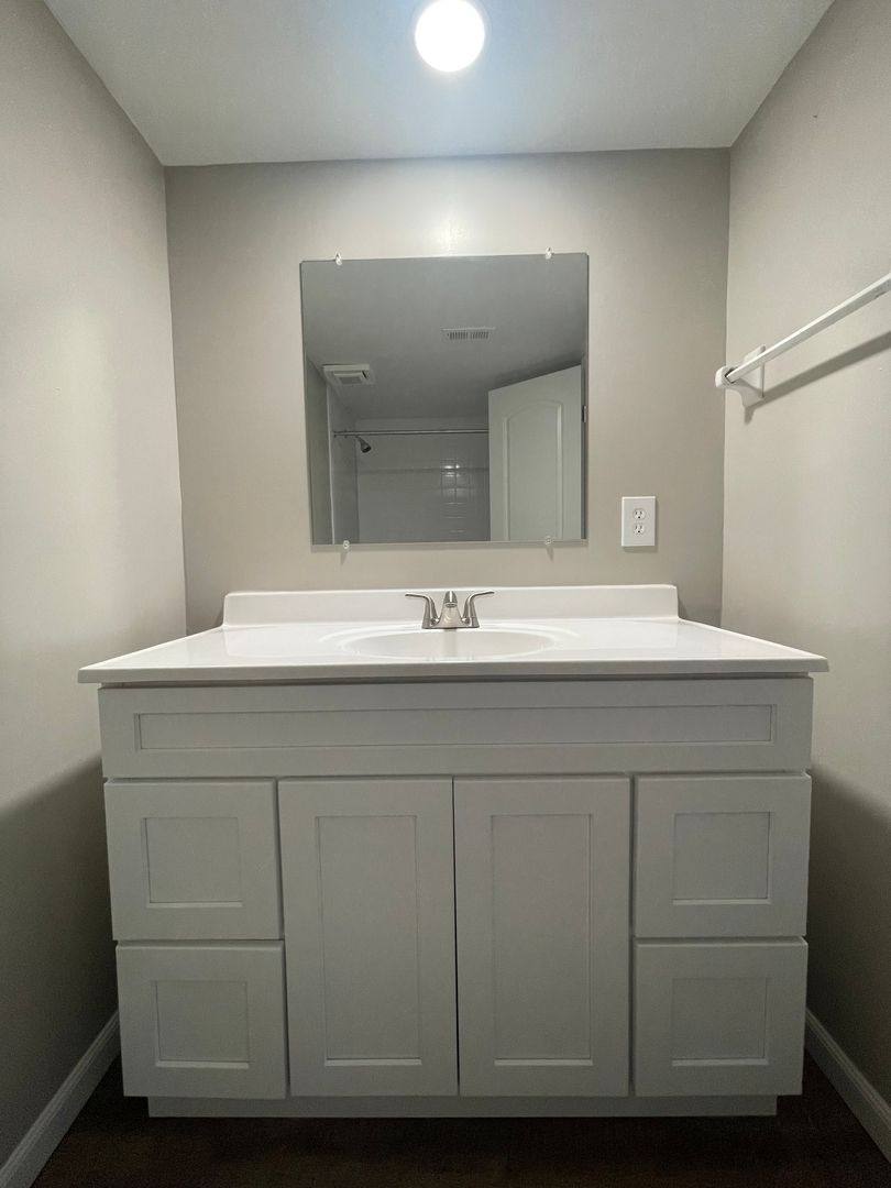 Apartment for rent at 4950 Richard St, Jacksonville, FL 32207