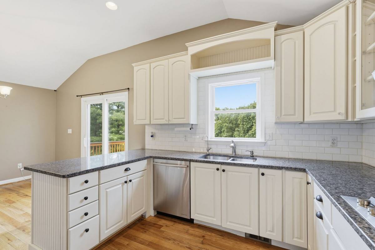 House for rent at 131 Stonedown Lane, Winchester, VA 22603